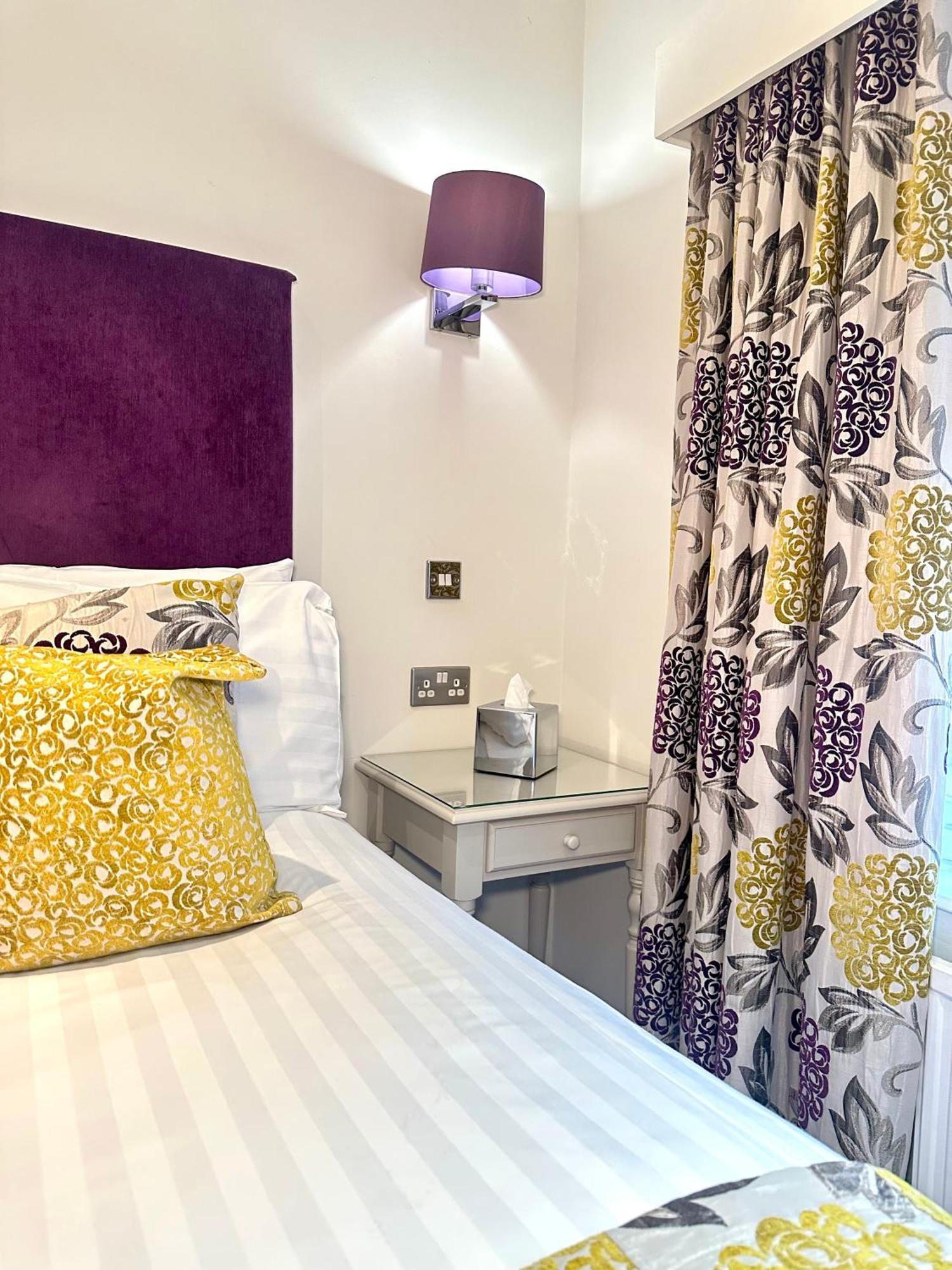 The Casa Hotel, Sure Hotel Collection By Best Western Yateley Exterior photo