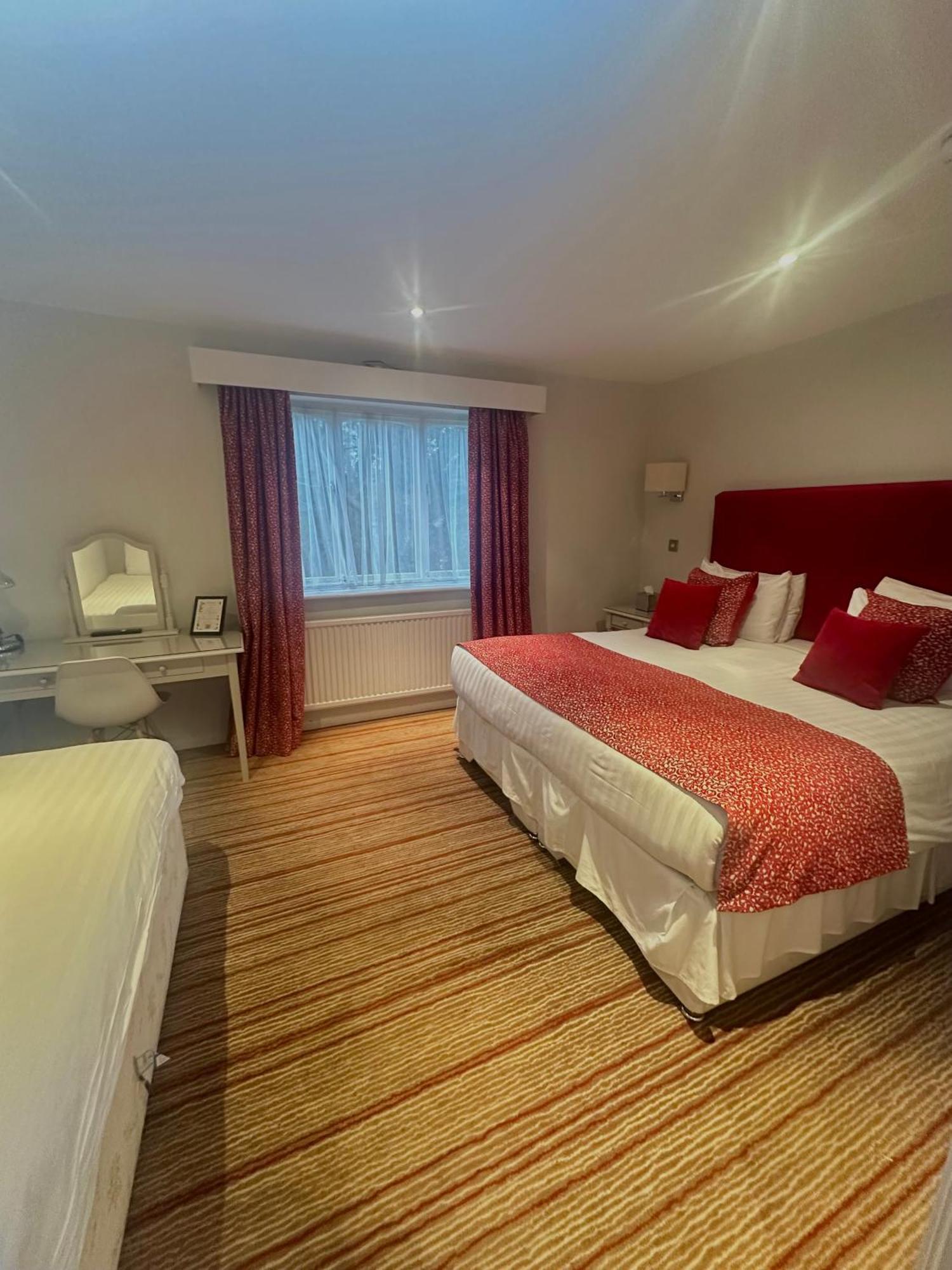 The Casa Hotel, Sure Hotel Collection By Best Western Yateley Exterior photo
