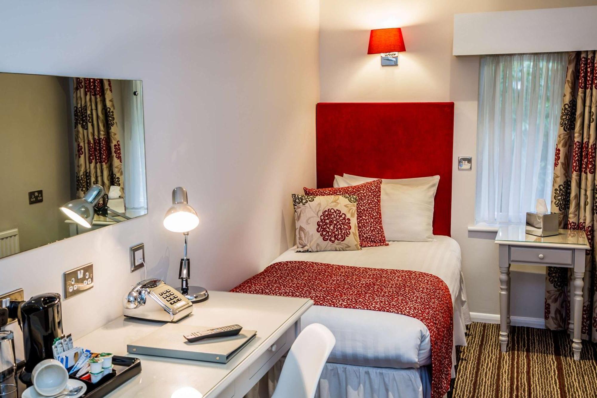 The Casa Hotel, Sure Hotel Collection By Best Western Yateley Exterior photo
