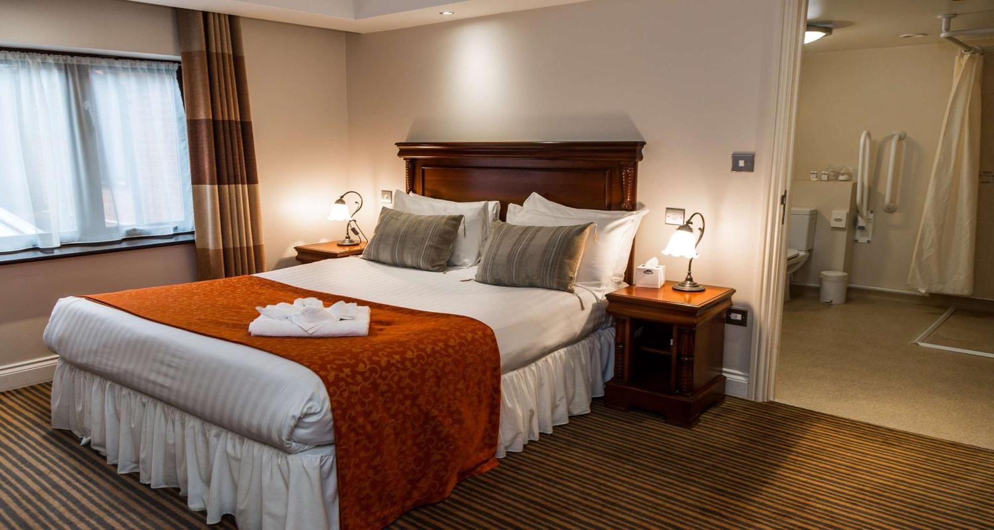 The Casa Hotel, Sure Hotel Collection By Best Western Yateley Exterior photo