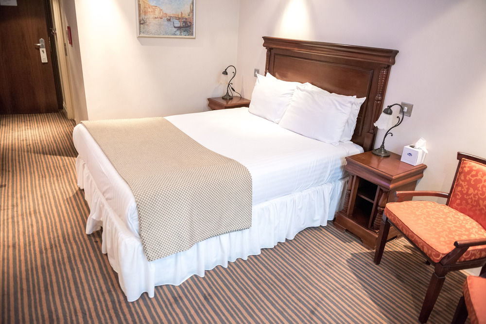 The Casa Hotel, Sure Hotel Collection By Best Western Yateley Exterior photo