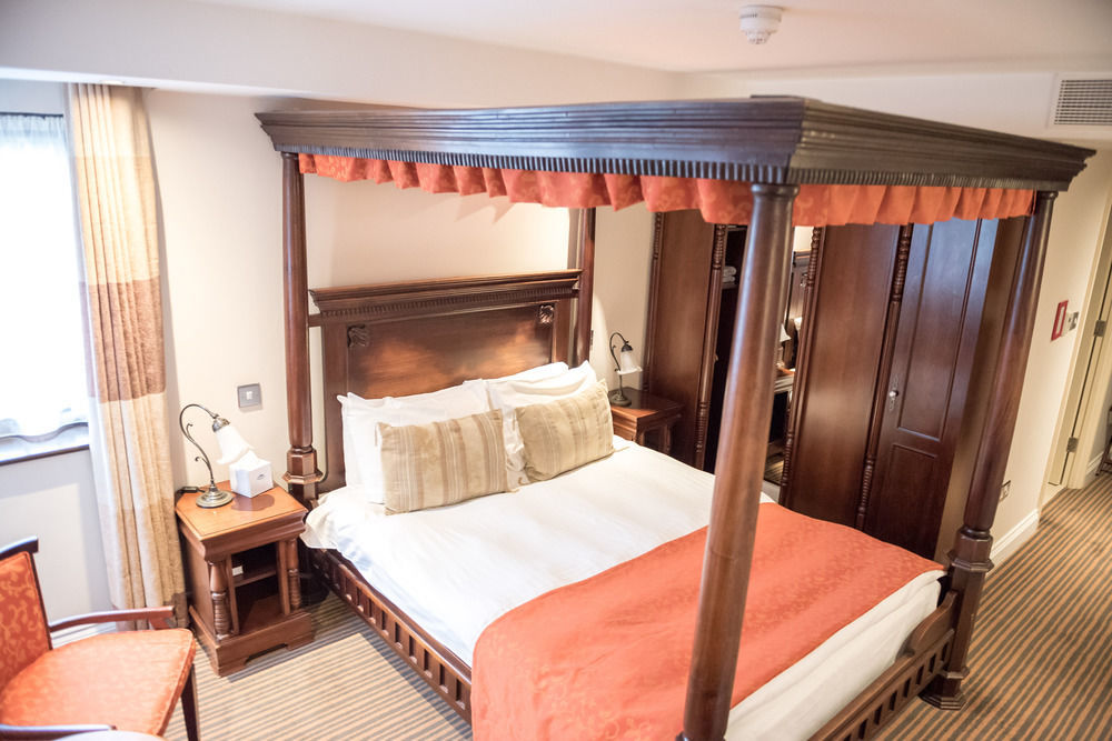 The Casa Hotel, Sure Hotel Collection By Best Western Yateley Exterior photo
